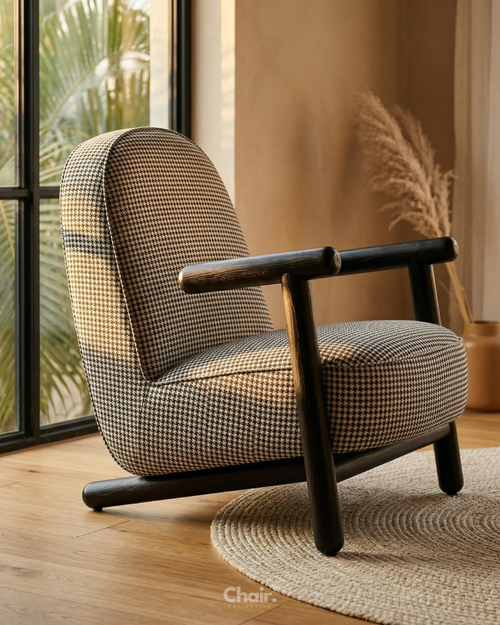 Luxury Czech accent chair Pune