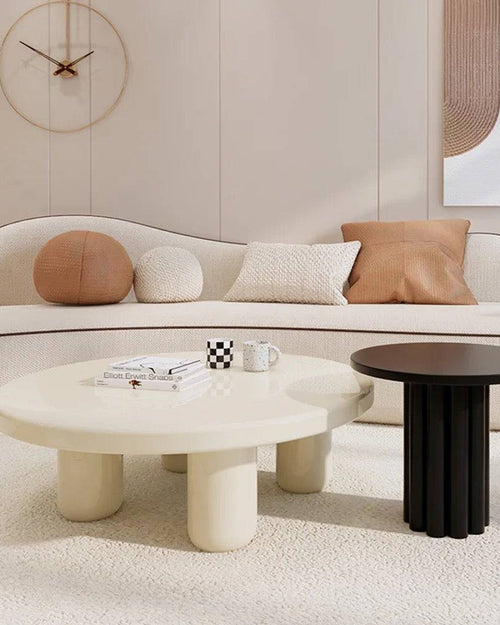 Modern Andee table with cylindrical legs