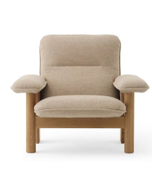 Front view of Cremlin Chair 