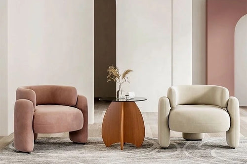 Gogh Chair with elegant curved design