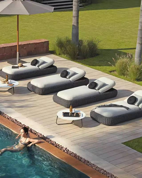 Top view of Gyro Outdoor Loungers