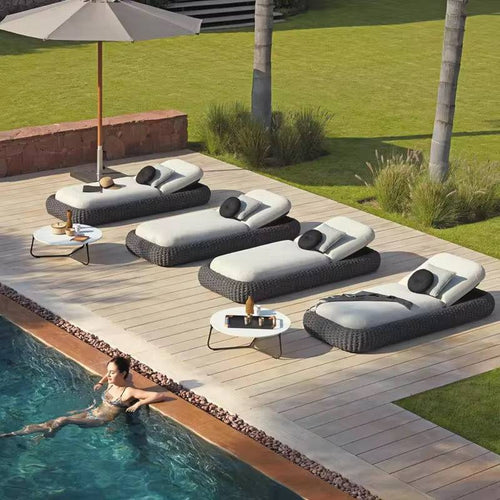Top view of Gyro Outdoor Loungers