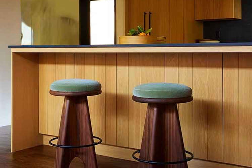 Jeyo Wooden Bar Stool