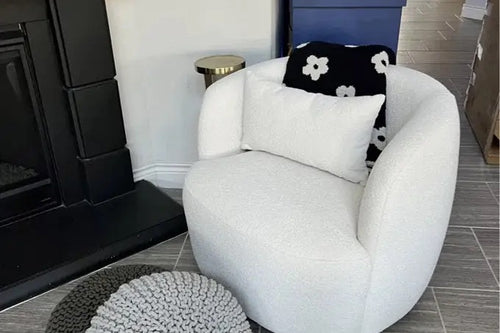 Side view of modern Kalito chair 