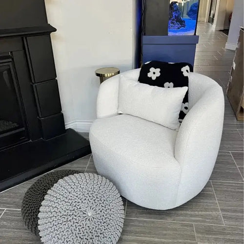 Side view of modern Kalito chair 