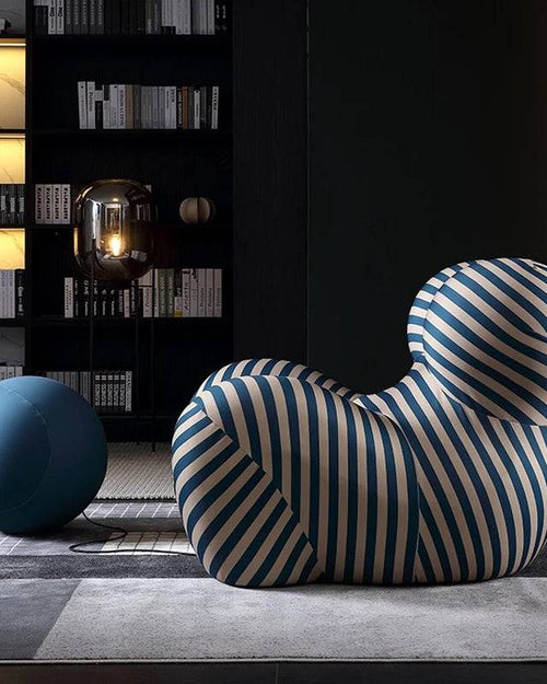 Side view of Kiki play chair