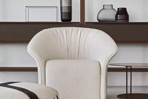 Shop the Marvin Chair by Chair Collective – a luxury modern accent chair featuring dual piping, tight stitching, and premium boucle fabric. Perfect for sleek, contemporary interiors in India.
