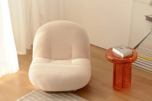 Front view of Teddy chair 