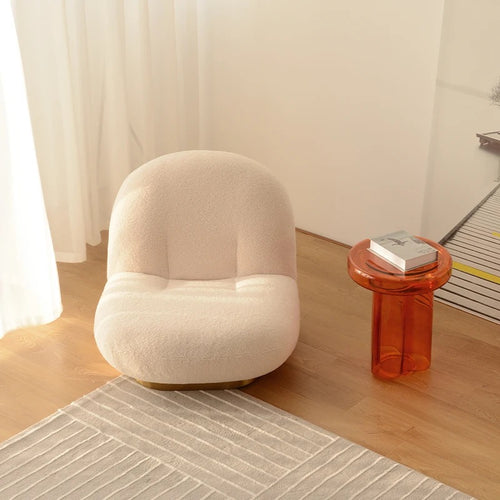 Front view of Teddy chair 