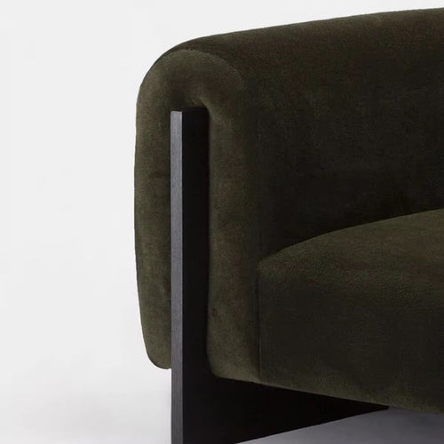 Detailed view of Vanta chair