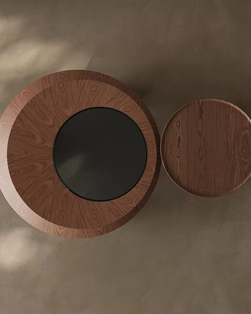Top of Vasco round wooden accent table