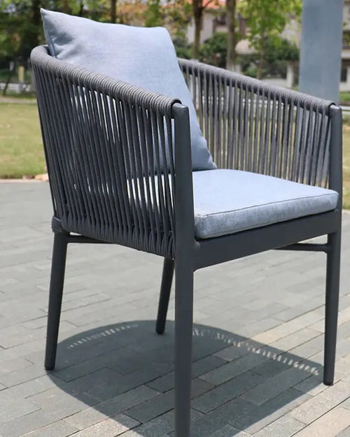 Yulo Wicker chair with a gray aluminum frame