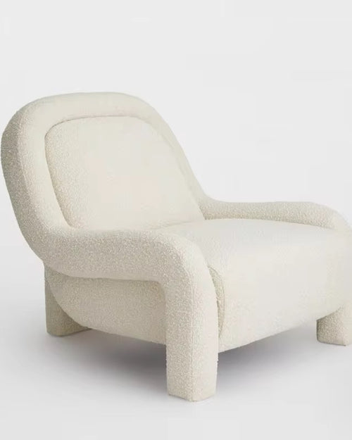 Ladro chair with curved design side profile
